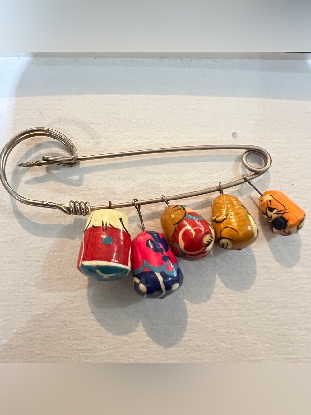 Hand-Painted Ceramic Bead Charm Brooch - Multicolor - Picture 5 of 5